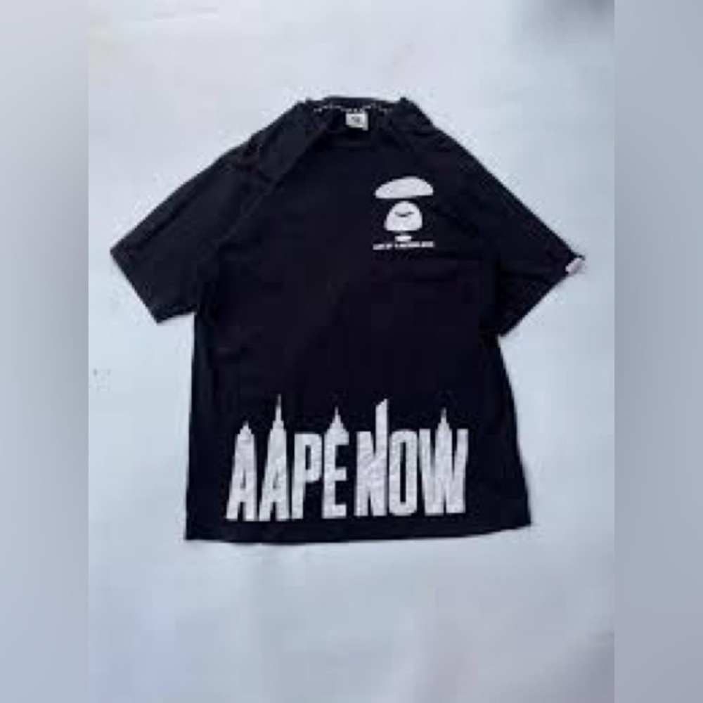 AAPE by A Bathing Ape "AAPE NOW" Graphic Black & White  T-shirt Size: Medium